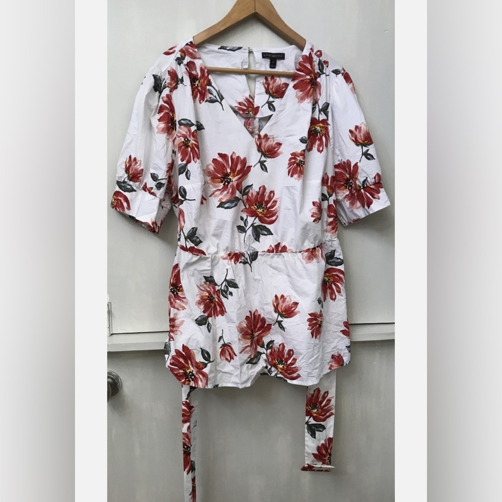 Lane Bryant Floral V-Neck Blouse - White and Red Size 28